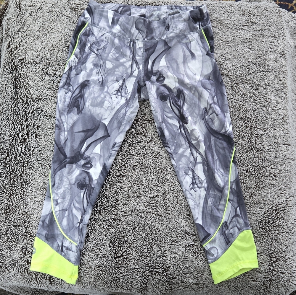 GUC Avila capri exercise leggings
